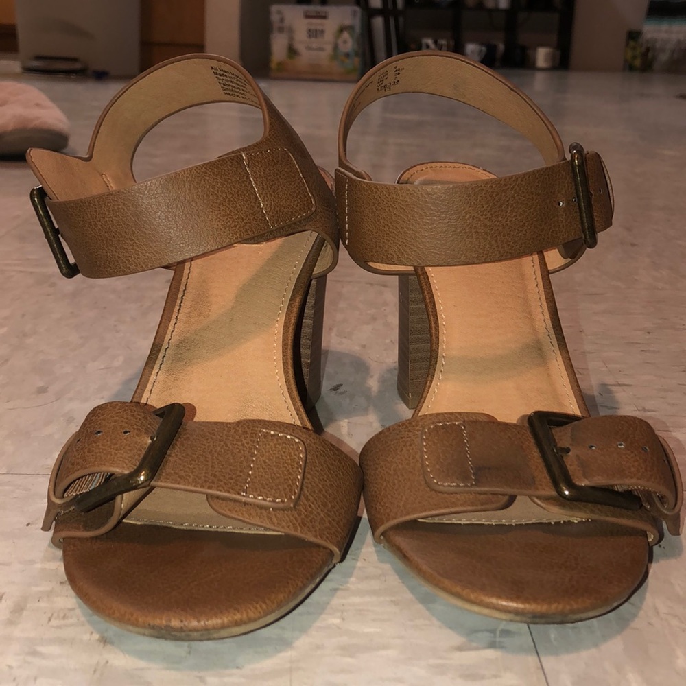 Neutral Heels
